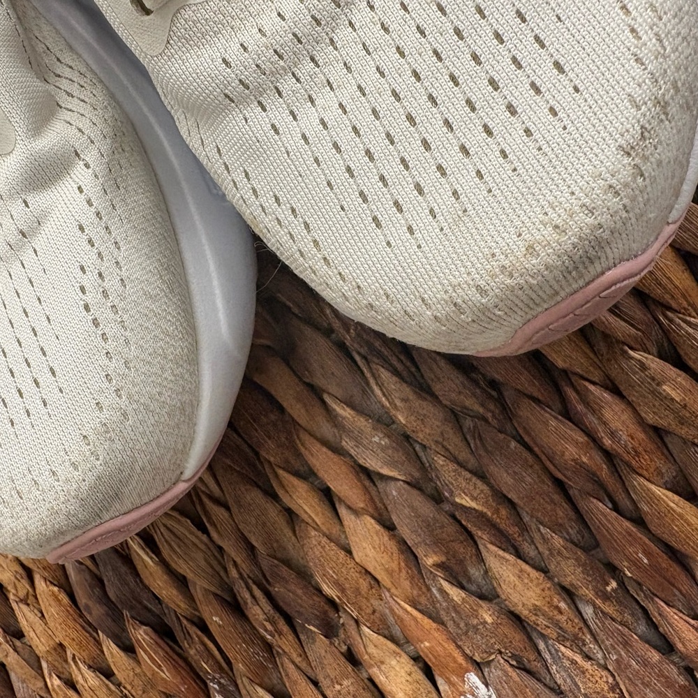 Brooks Women's Beige Athletic Shoes - Picture 4 of 4